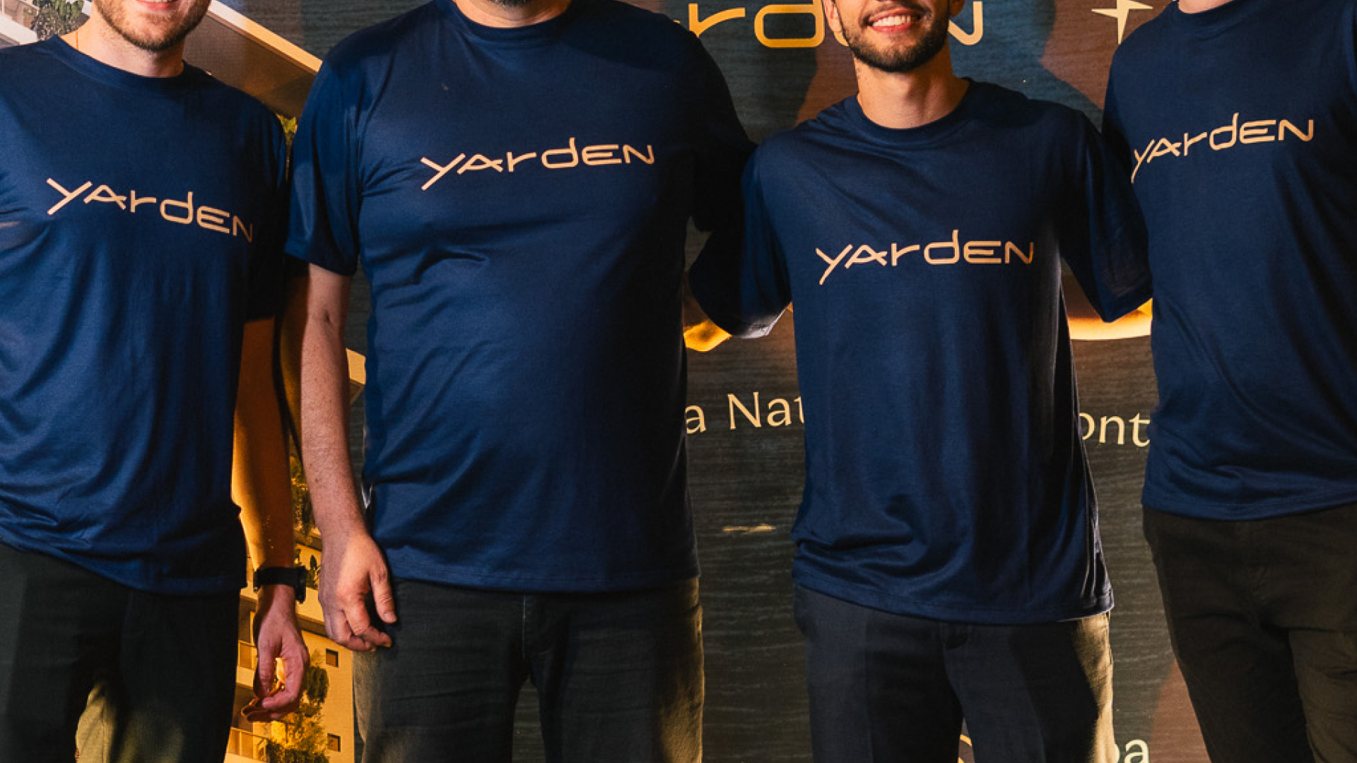 Mockup 5 — Yarden